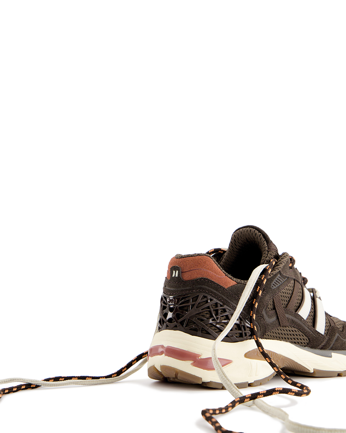 W Oasis Run Dark Brown 7603425-0201