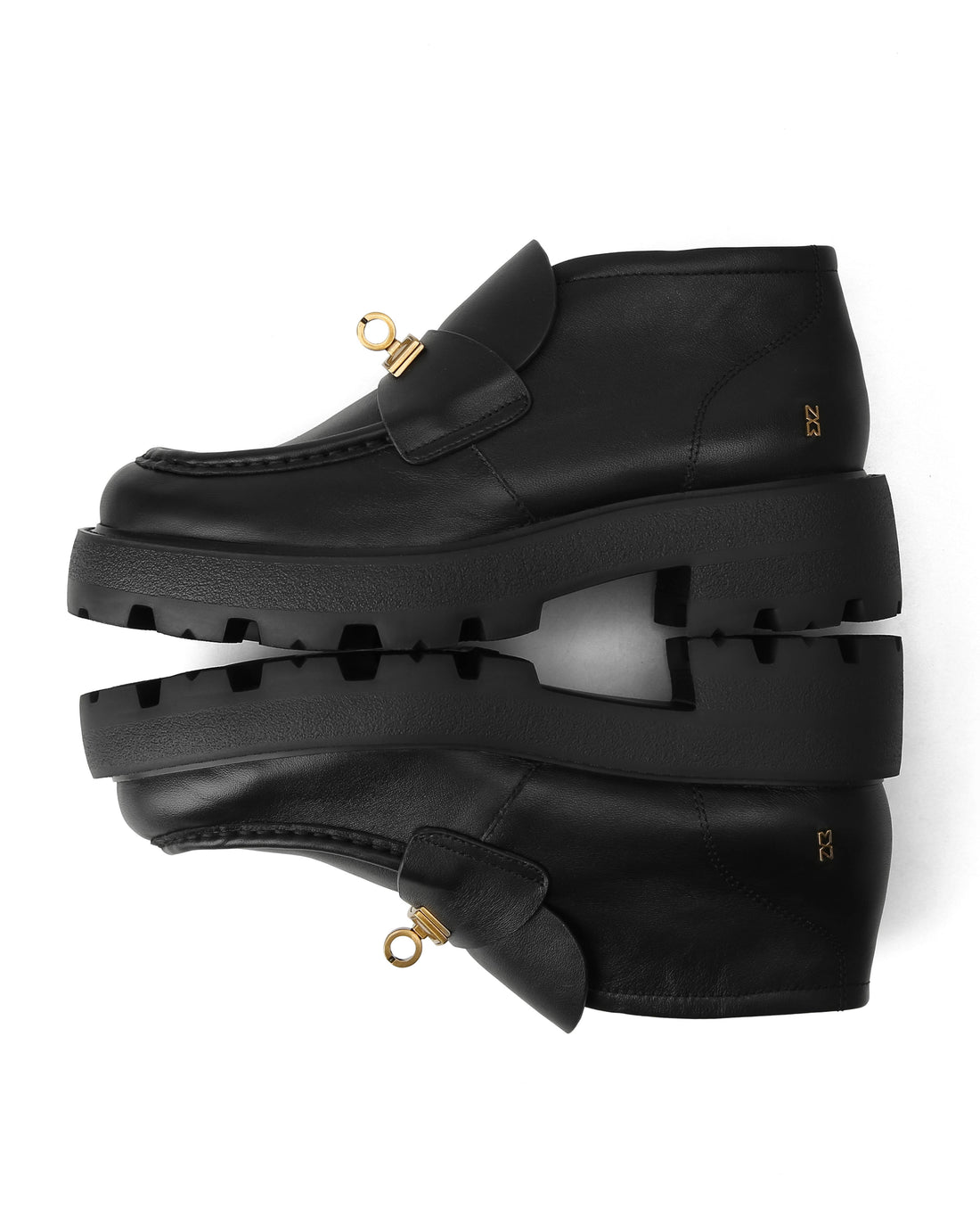 Della Black Leather